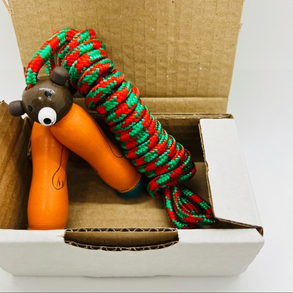 NWT Corde a Sauter Jump Rope Bear Handles. Red Green Rope. - Picture 3 of 5